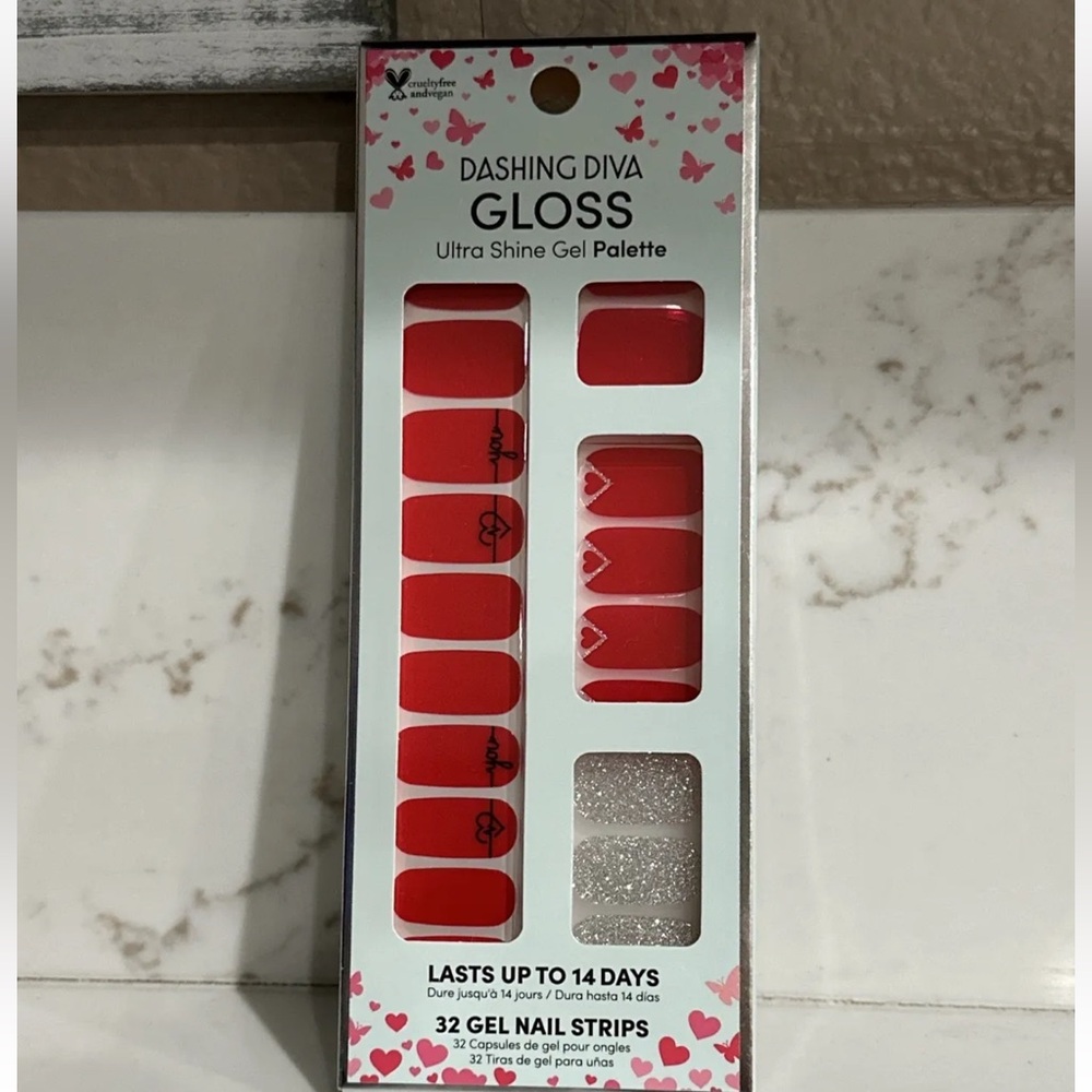 Dashing Diva Gel Nail Strips - Forever Yours - Valentines Day